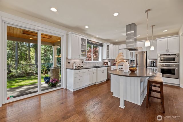 23331 SE 4th Place, Sammamish, WA 98074