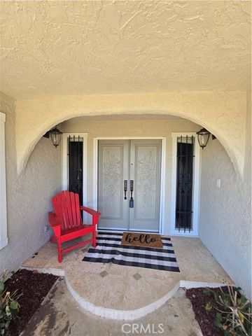 2059 Summit Drive, Escondido, CA 92025