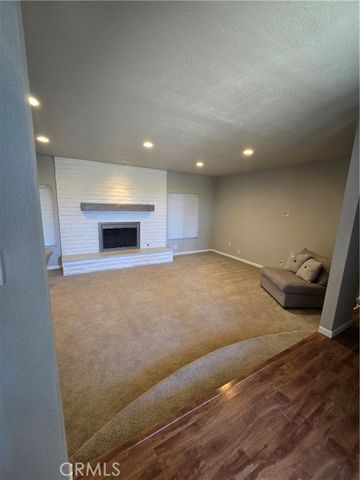 2059 Summit Drive, Escondido, CA 92025