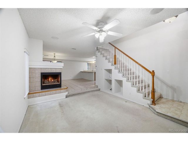 21136 E 40th Pl, Denver, CO 80249