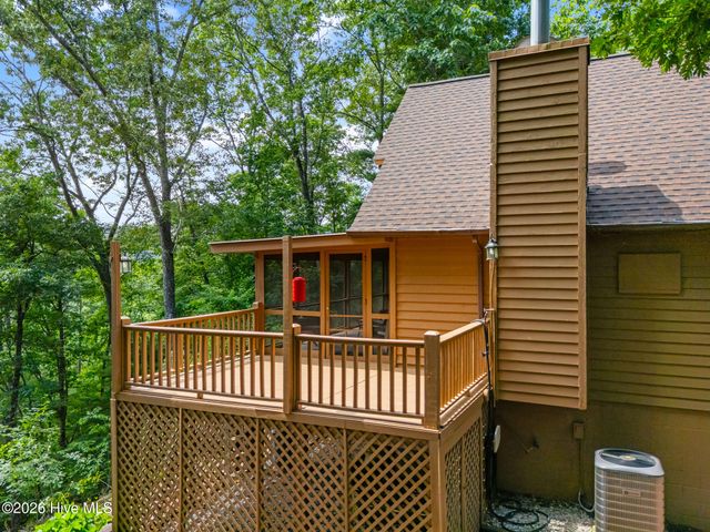 620 Cardinal Road, Murphy, NC 28906