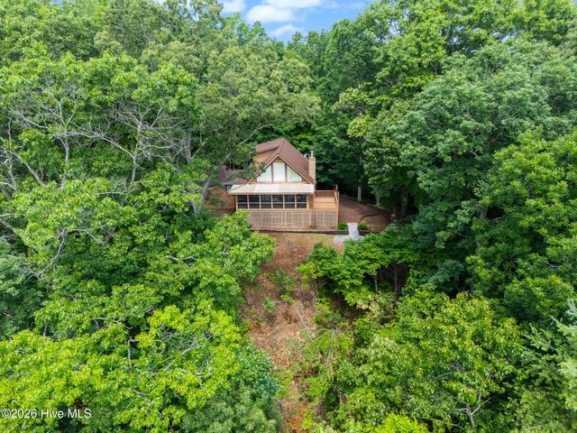 620 Cardinal Road, Murphy, NC 28906
