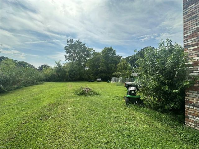 227 Little Farms AVE, Hampton, VA 23661