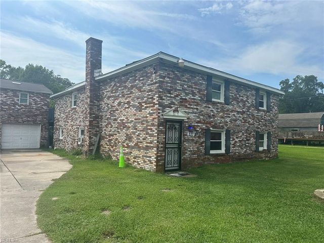 227 Little Farms AVE, Hampton, VA 23661