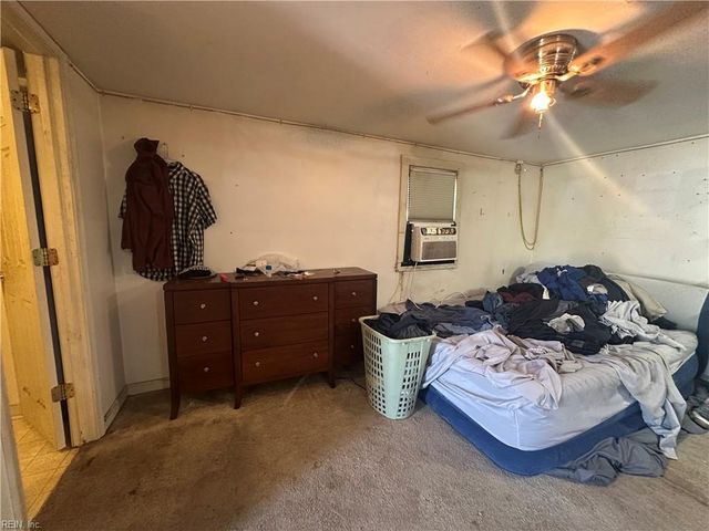 227 Little Farms AVE, Hampton, VA 23661