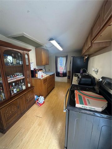 227 Little Farms AVE, Hampton, VA 23661