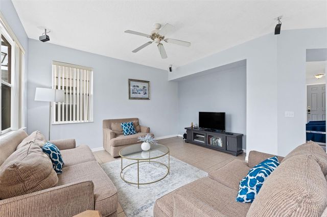 213 WILLOW VIEW DRIVE, Davenport, FL 33896