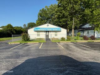 5112 N Main Street, Joplin, MO 64801