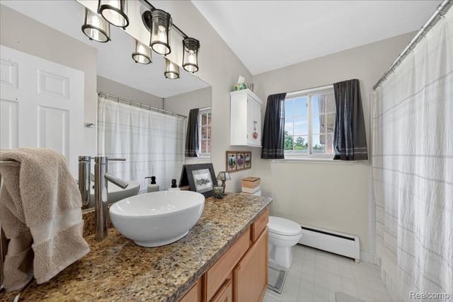 454 Romeo Road 226, Rochester, MI 48307