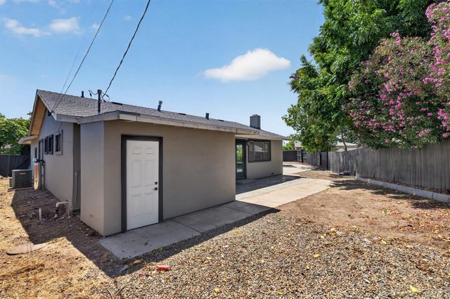 6101 Shenandoah Dr, Sacramento, CA 95841