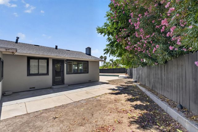 6101 Shenandoah Dr, Sacramento, CA 95841