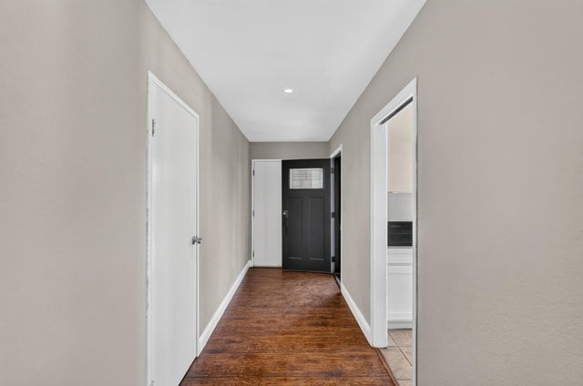 6101 Shenandoah Dr, Sacramento, CA 95841