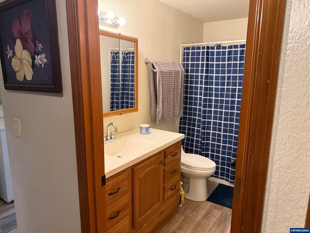 749 2nd Pl, Jefferson, OR 97352