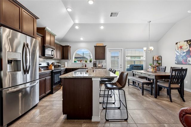 7518 Loyd Neal Dr, Corpus Christi, TX 78414