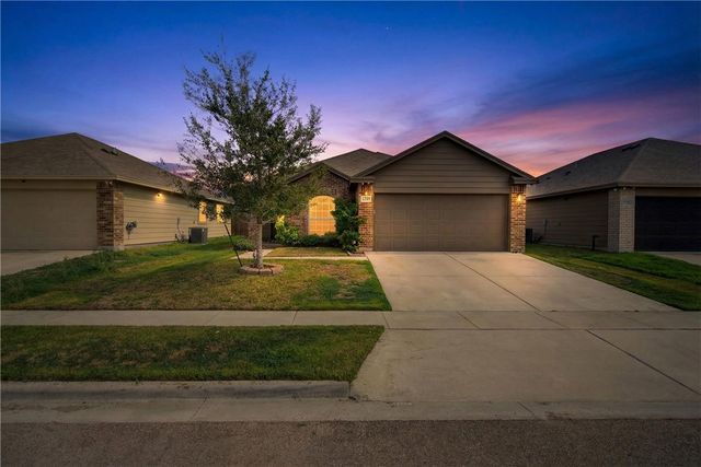 7518 Loyd Neal Dr, Corpus Christi, TX 78414