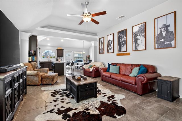 7518 Loyd Neal Dr, Corpus Christi, TX 78414