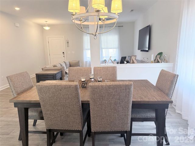 113 Dublin Court, Statesville, NC 28677