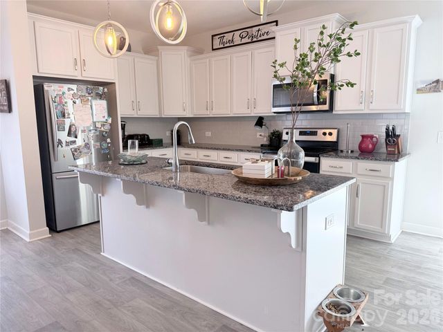 113 Dublin Court, Statesville, NC 28677