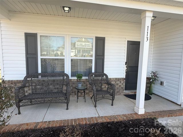 113 Dublin Court, Statesville, NC 28677