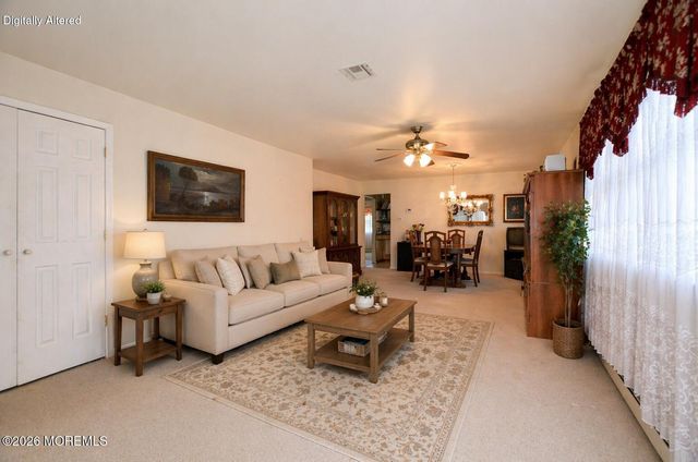 32 Bonaire Drive, Toms River, NJ 08757