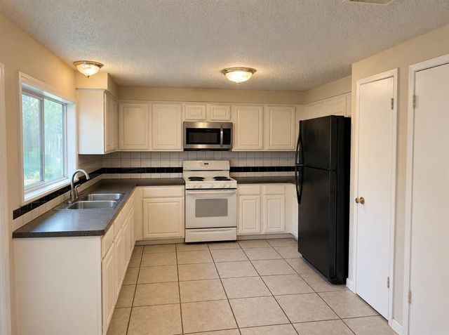 13535 Shadow Run Drive, Houston, TX 77082