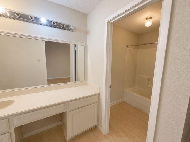 13535 Shadow Run Drive, Houston, TX 77082