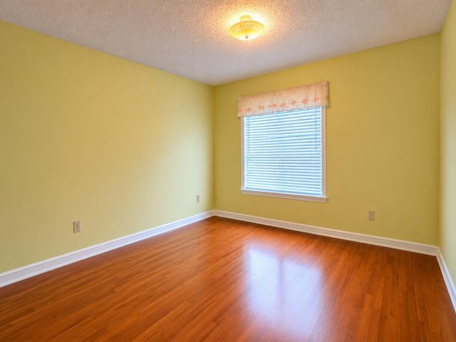 13535 Shadow Run Drive, Houston, TX 77082