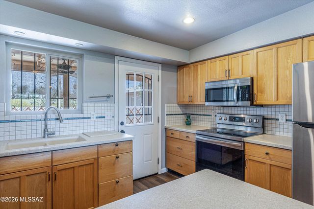 3352 E Fort Lowell Road, Tucson, AZ 85716