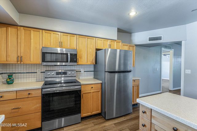 3352 E Fort Lowell Road, Tucson, AZ 85716