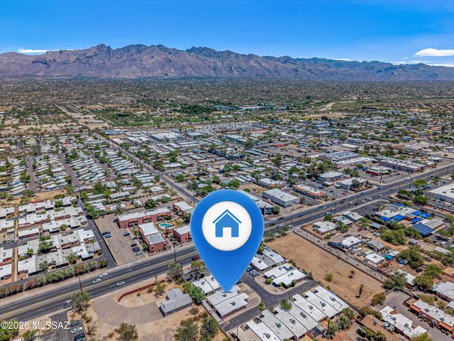 3352 E Fort Lowell Road, Tucson, AZ 85716