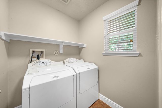 18436 Sunrise Pines Drive, Montgomery, TX 77316
