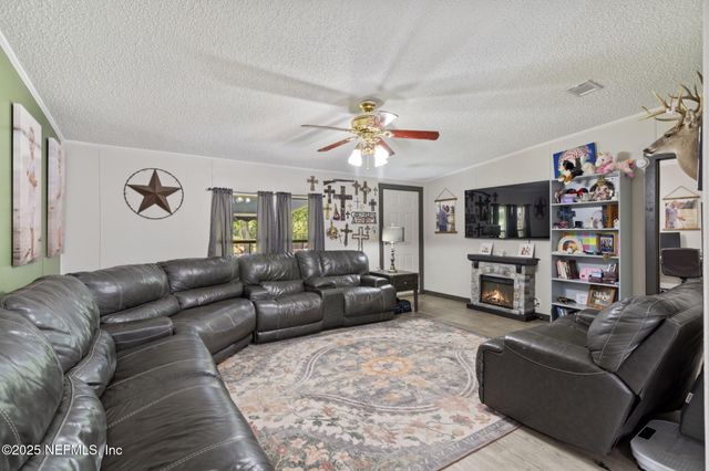 95060 HOLMBERG Lane, Fernandina Beach, FL 32034