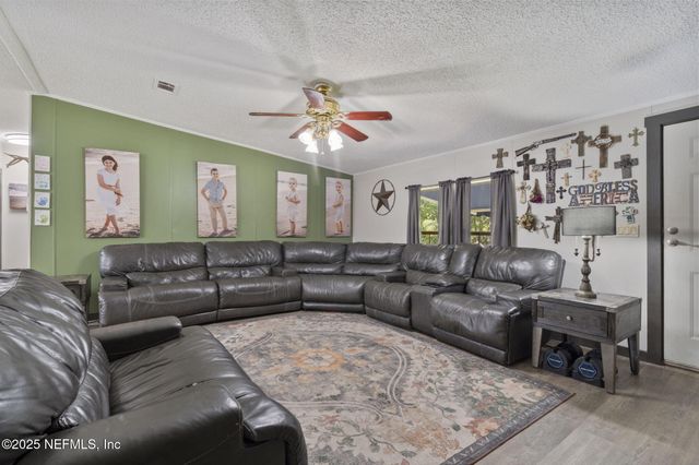 95060 HOLMBERG Lane, Fernandina Beach, FL 32034