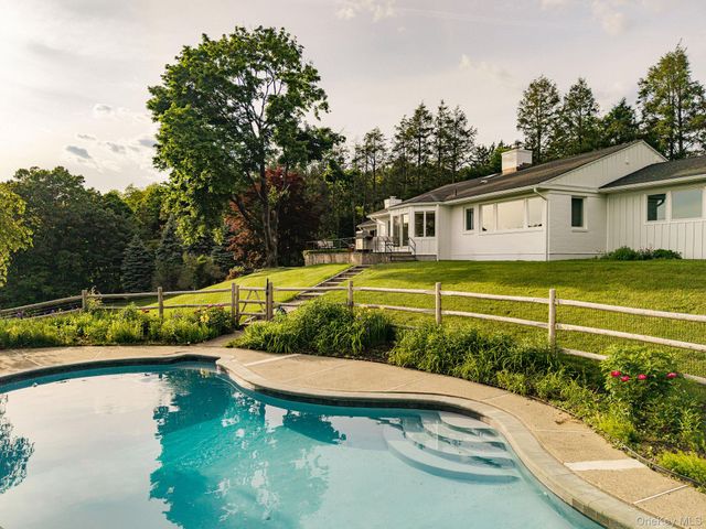 5 Old Cross River Road, Katonah, NY 10536
