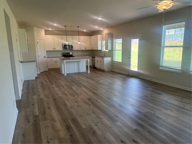 98 Longhorn Way Way, Auburn, GA 30011