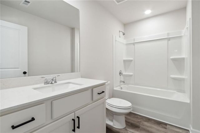 98 Longhorn Way Way, Auburn, GA 30011