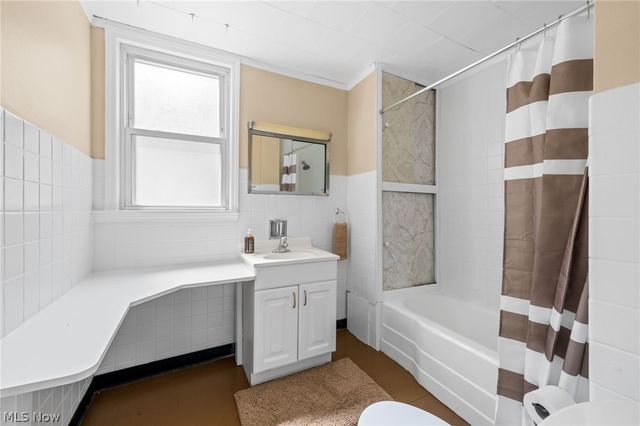 3663 E 54th Street, Cleveland, OH 44105