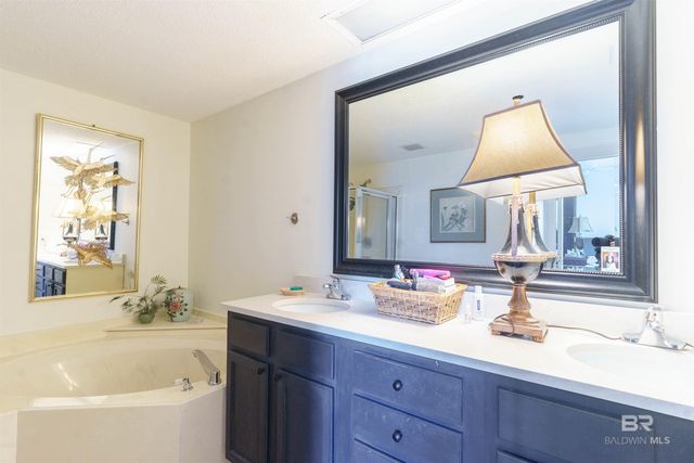 100 Tower Drive 203C, Daphne, AL 36526