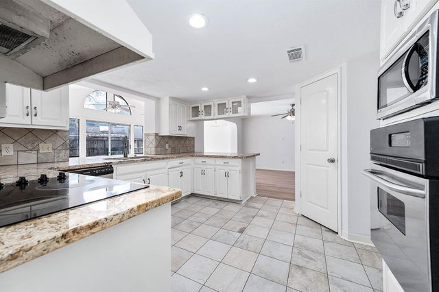 3142 Frontier Drive, Sugar Land, TX 77479