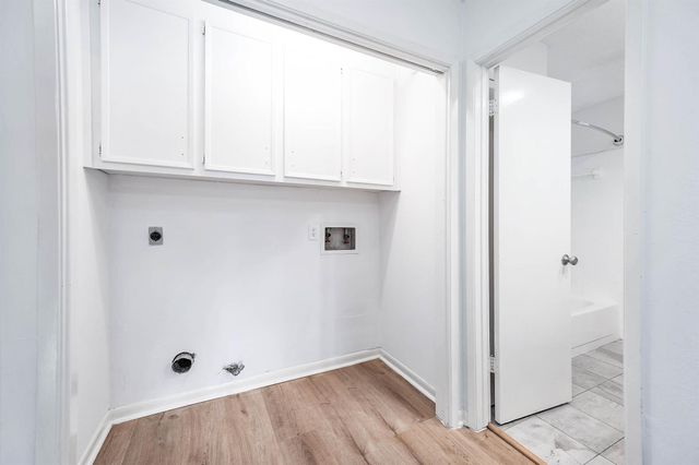 3142 Frontier Drive, Sugar Land, TX 77479