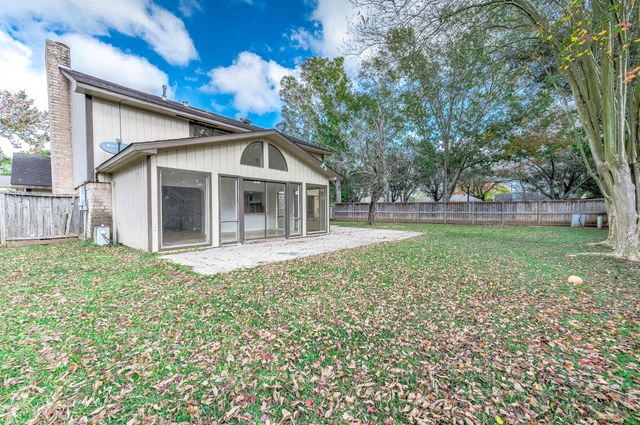 3142 Frontier Drive, Sugar Land, TX 77479