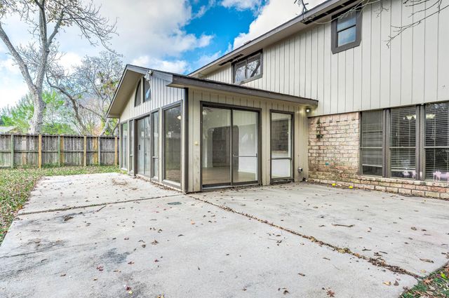 3142 Frontier Drive, Sugar Land, TX 77479