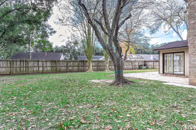 3142 Frontier Drive, Sugar Land, TX 77479