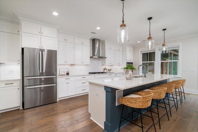 1291 S Barksdale Road, Mount Pleasant, SC 29464