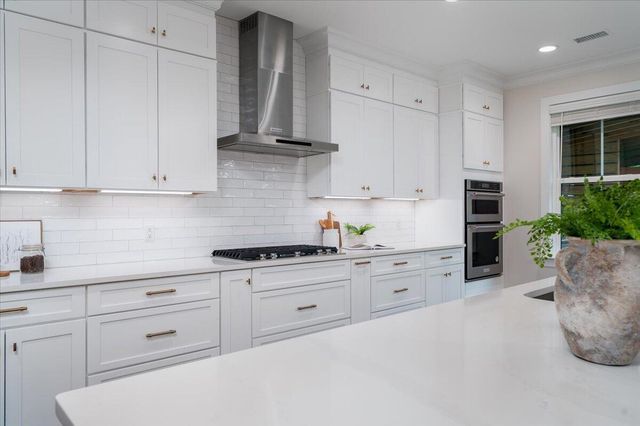 1291 S Barksdale Road, Mount Pleasant, SC 29464