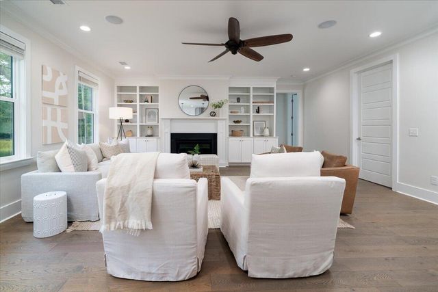 1291 S Barksdale Road, Mount Pleasant, SC 29464