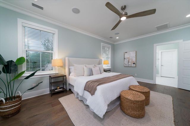1291 S Barksdale Road, Mount Pleasant, SC 29464