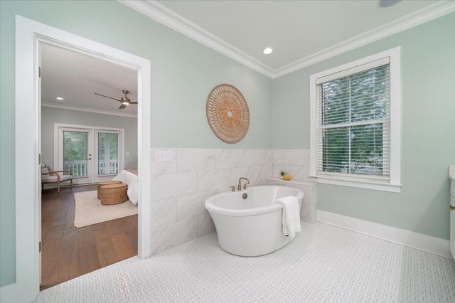 1291 S Barksdale Road, Mount Pleasant, SC 29464