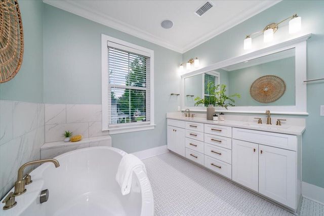 1291 S Barksdale Road, Mount Pleasant, SC 29464