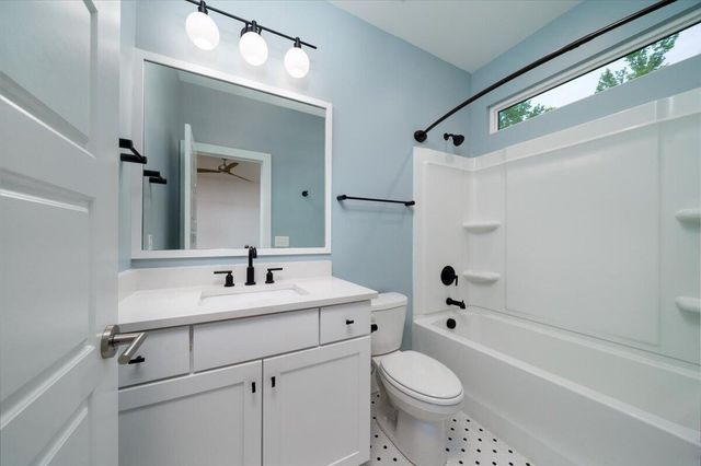 1291 S Barksdale Road, Mount Pleasant, SC 29464